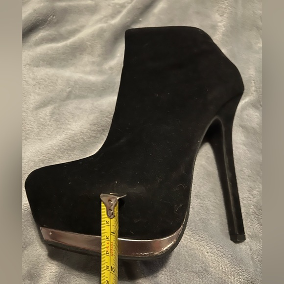 Stiletto date night booties - Picture 6 of 6